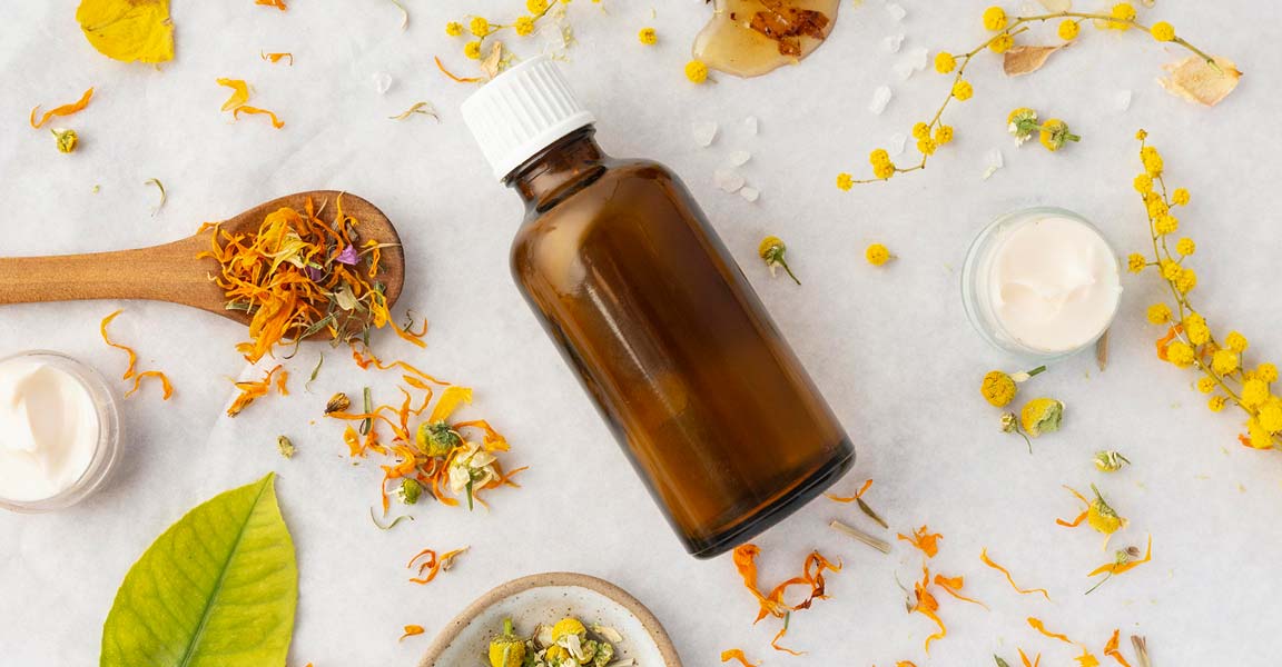 Fotografía de plantas medicinales y remedios naturales.