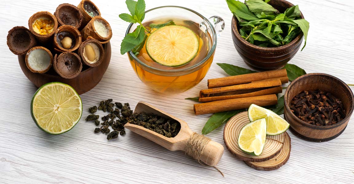Fotografía de plantas medicinales y remedios naturales.
